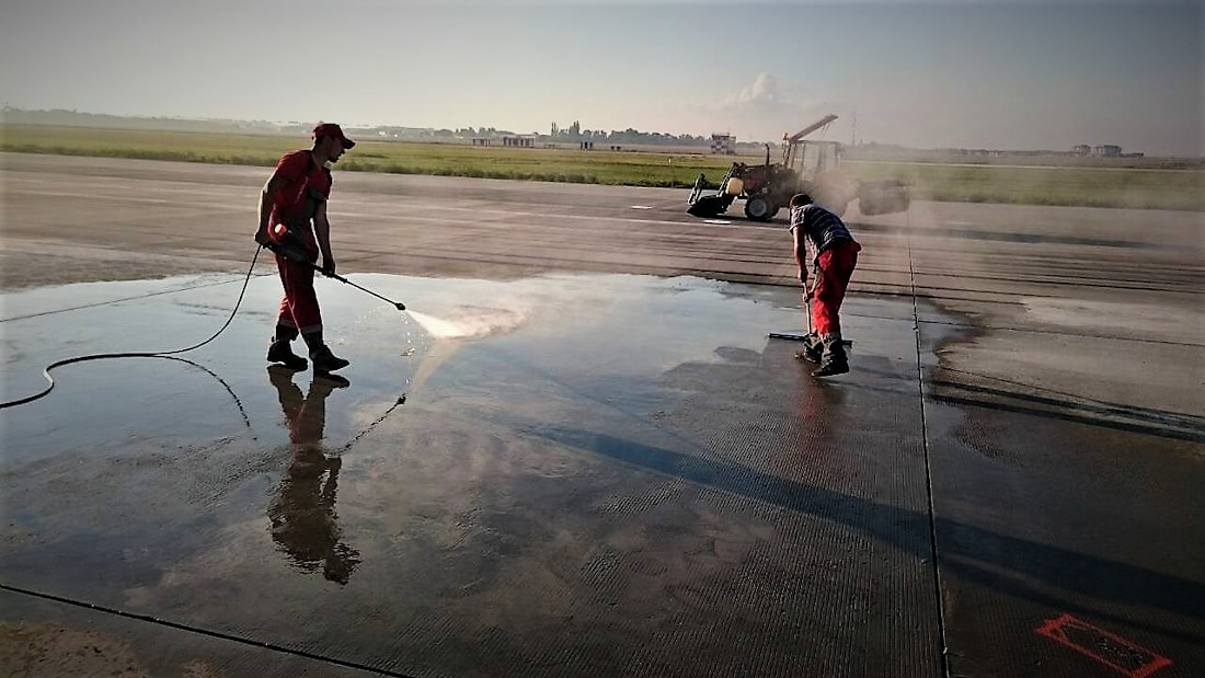 очистка поверхности водой под давлением