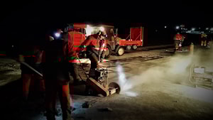 Ямочный ремонт в Национальном аэропорту "Минск" в 2016г